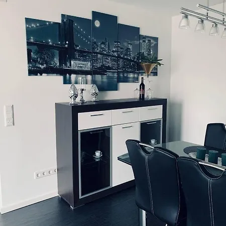 דירה Mit Penthouse Charakter In *