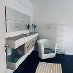 Mit Penthouse Charakter In * 德累斯顿